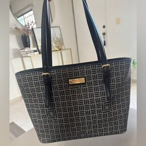 Ann Klein Tote Bag